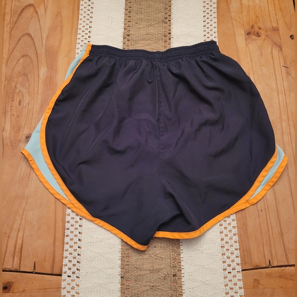 Nike Shorts - Picture 3 of 3